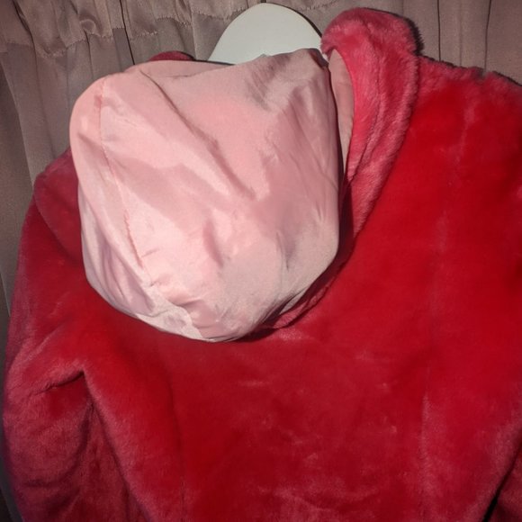 Hot Pink Fur Coat - Picture 7 of 8
